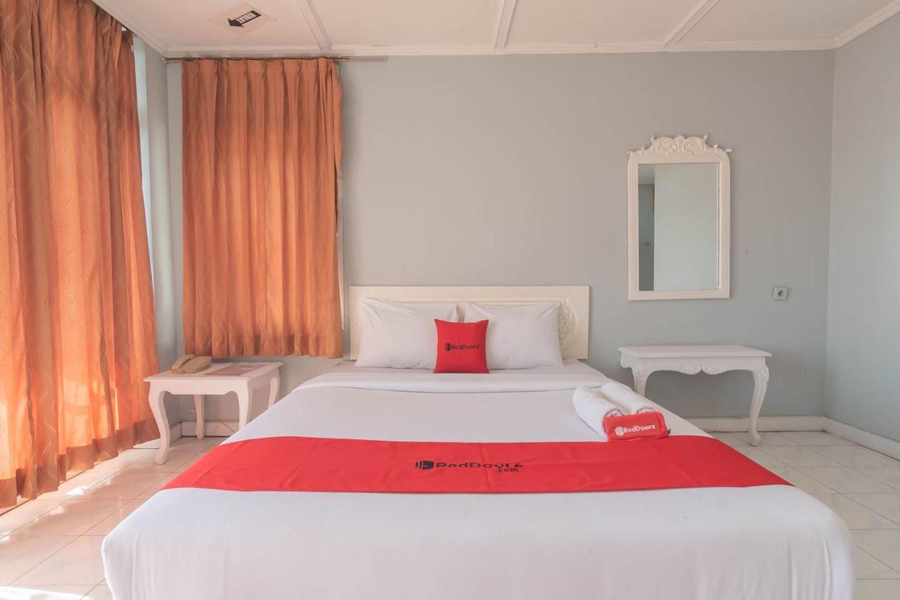 RedDoorz At Jalan Raya Lembang Hotel Padasul Bagian luar foto